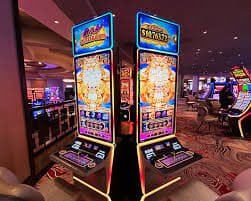 Filipino bettor placing a sports wager on phmapalad mobile interface